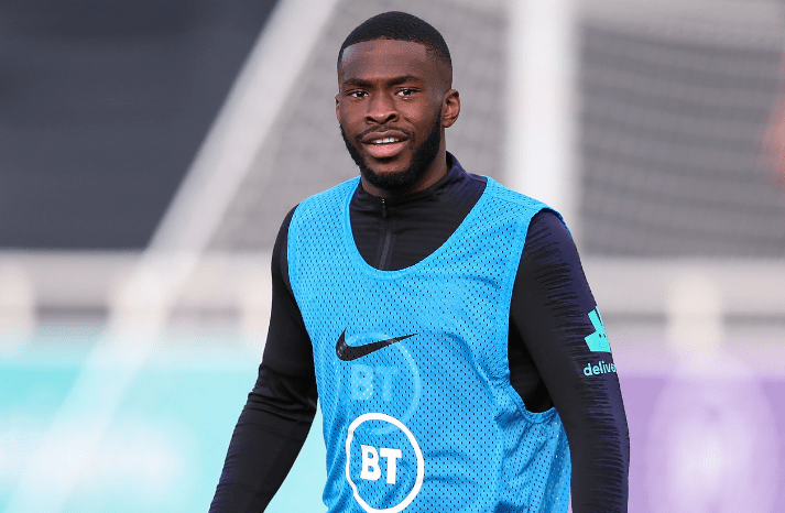 爱游戏官网入口 -AC米兰训练开放日，今晨更衣室发声引欢呼，法国杯在即，阵容厚度经受考验(玛丽外宿中方室长)